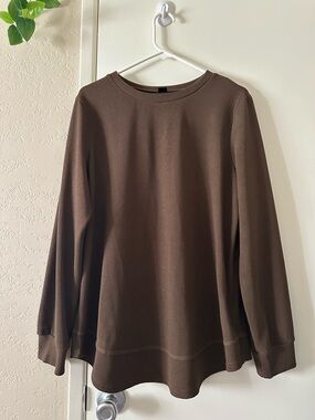 Women's Brown Crewneck Sweater - XL- Classic Long Sleeve
